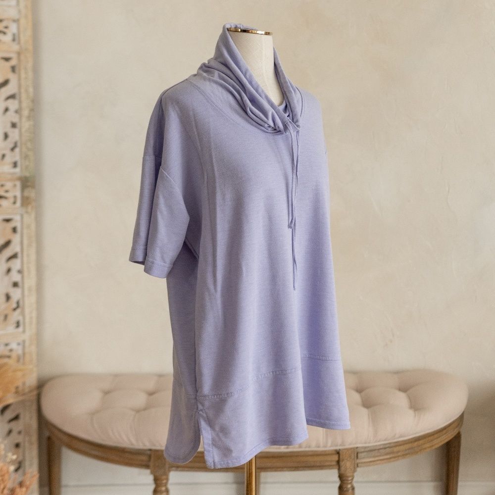 Lavender Natori Hooded Short Sleeve Pullover‎ size S